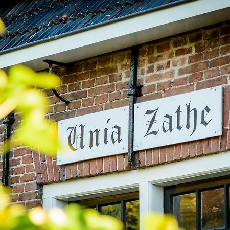 Unia Zathe Bed and Breakfast Ee Buitenkant foto