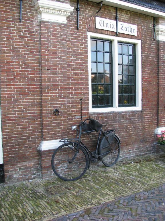 Unia Zathe Bed and Breakfast Ee Buitenkant foto