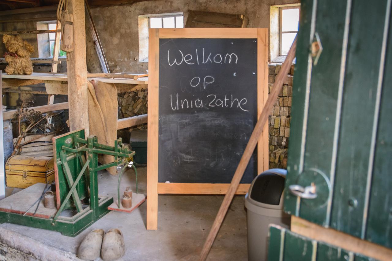 Unia Zathe Bed and Breakfast Ee Buitenkant foto